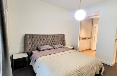 Location d’un appartement spacieux de 3 pièces, 104 m², avec terrasse, Belgrade, Serbie